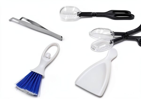 Tiny Cleanning Broom, Scooper Feeding Tool,Mini Dustpan and Brush, Stainless Steel Tweezer for Reptile and Other Small Animals Supplies House Bedding 3Pcs-5